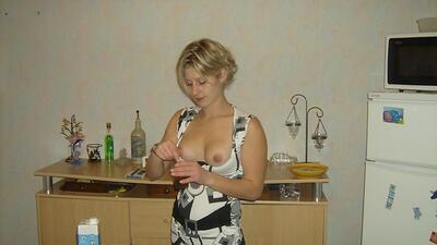 French wife melany is very horny